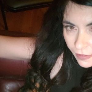 Meet your Posher, Sherry